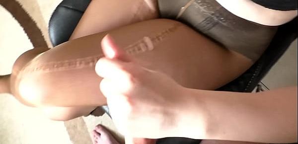  Teen with Big Tits Blowjob and Handjob on her Pantyhose feet